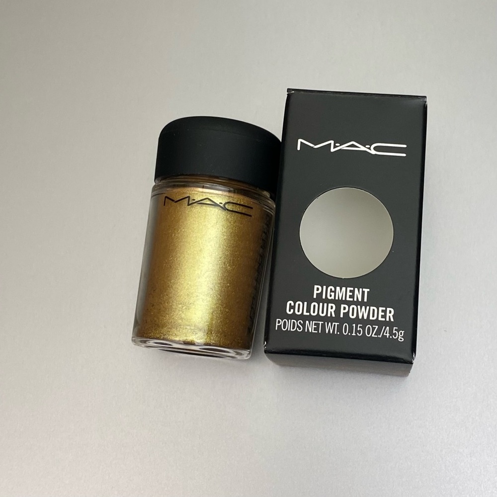 MAC “Old Gold” Loose Pigment ~ 4.5g